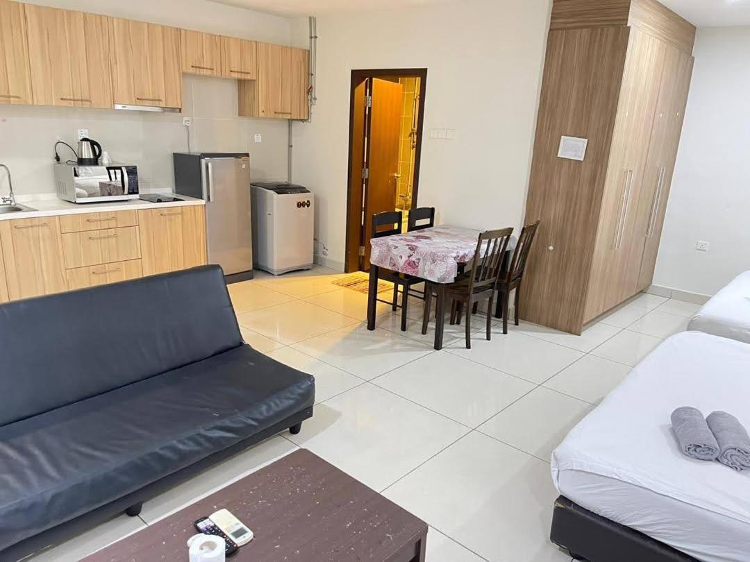 Jb City D'Esplanade Shopping Mall Apartment Johor Bahru Exterior foto